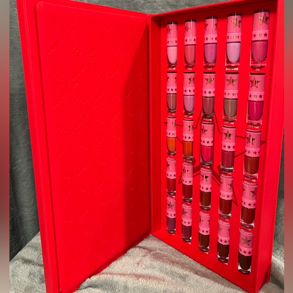 Brand New Jeffree Star Vault  “The Blood Sugar “ Liquid Lipstick set - Picture 3 of 5